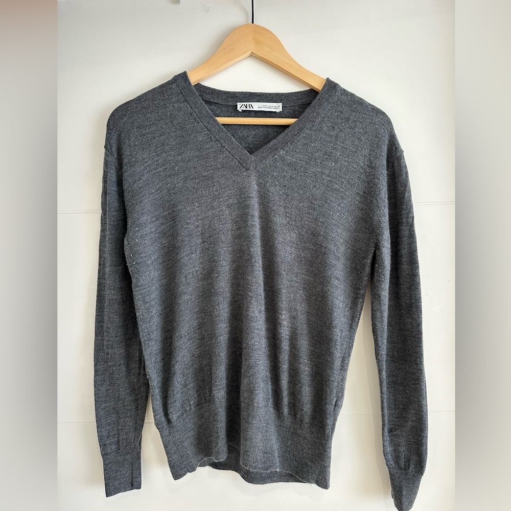 Zara Grey V-Neck sweater